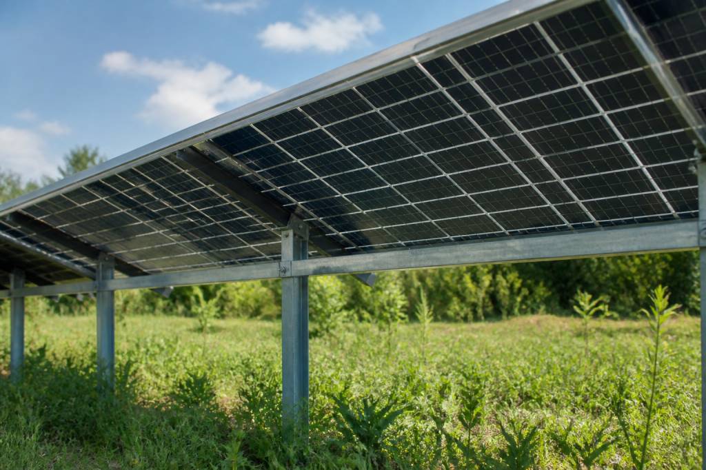 Panneaux solaires bifaciaux en Belgique : quand valent-ils vraiment le coup pour votre installation ?